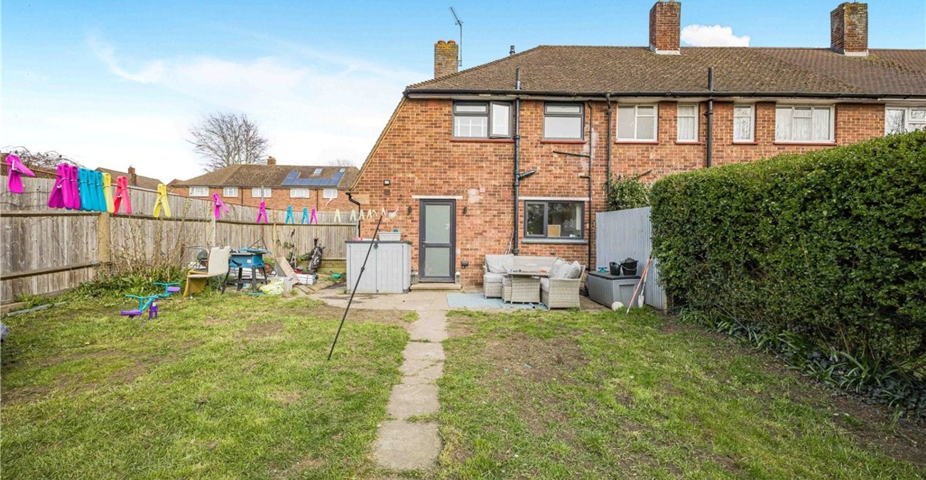2 bedroom house for sale in St Mary Cray | Robinson Jackson