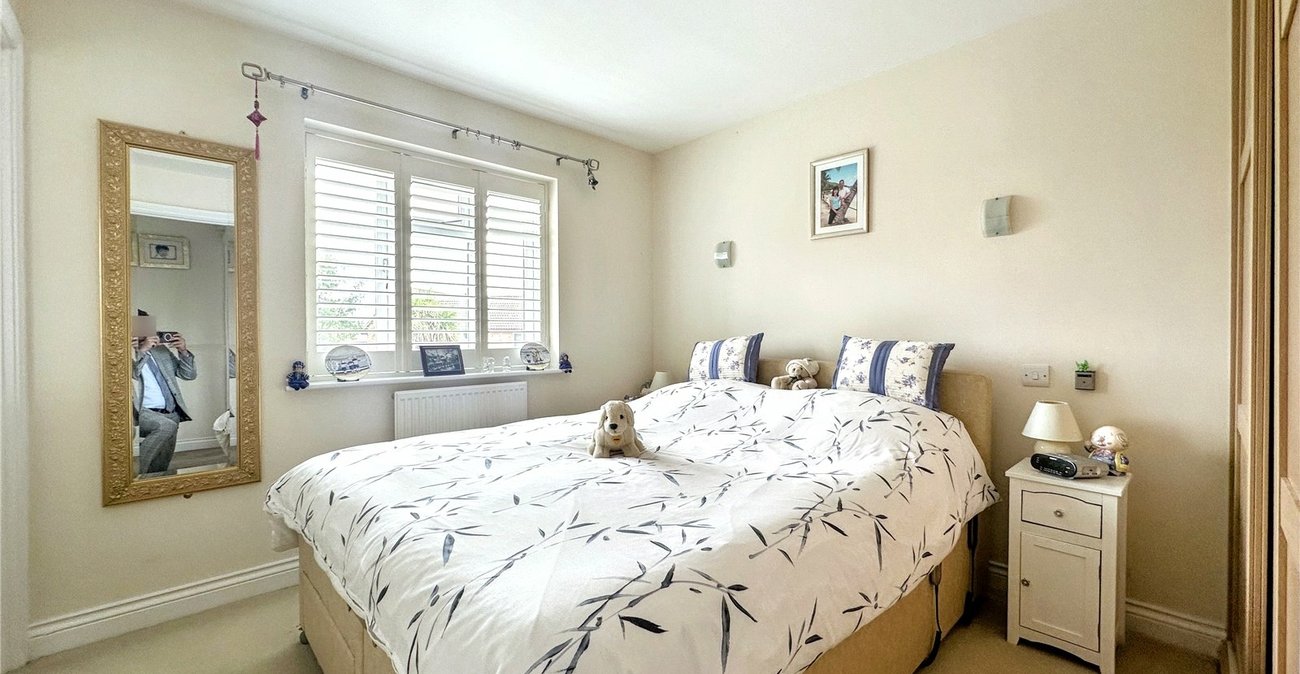 3 bedroom house for sale in Rainham | Robinson Michael & Jackson