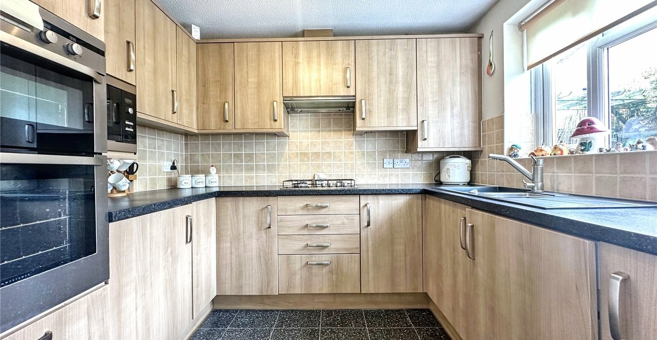 3 bedroom house for sale in Rainham | Robinson Michael & Jackson