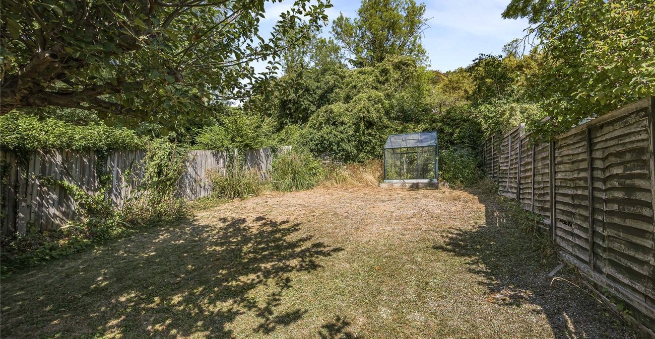 3 bedroom house for sale in Cuxton | Robinson Michael & Jackson