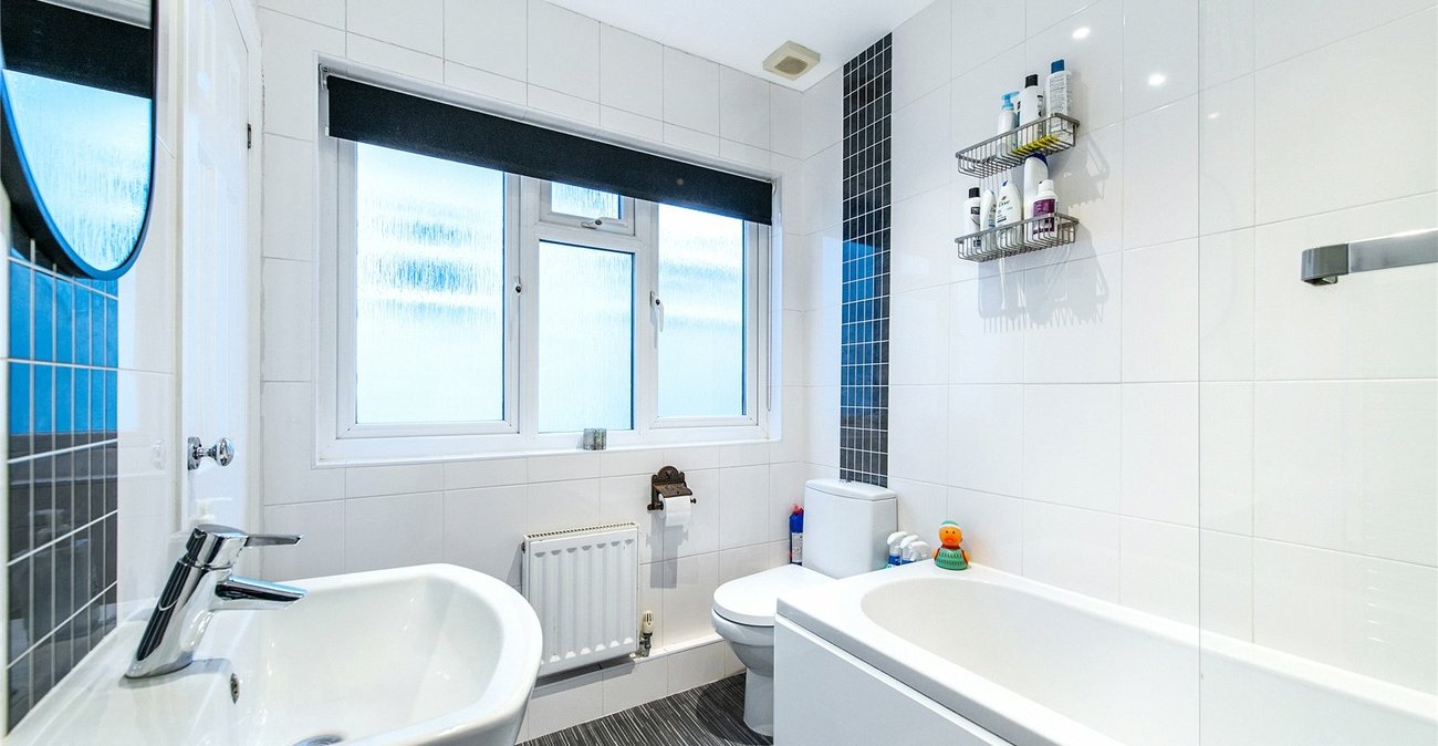 4 bedroom house for sale in Cuxton | Robinson Michael & Jackson