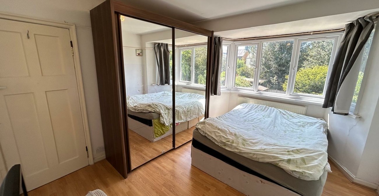 3 bedroom house for sale in Shooters Hill | Robinson Jackson