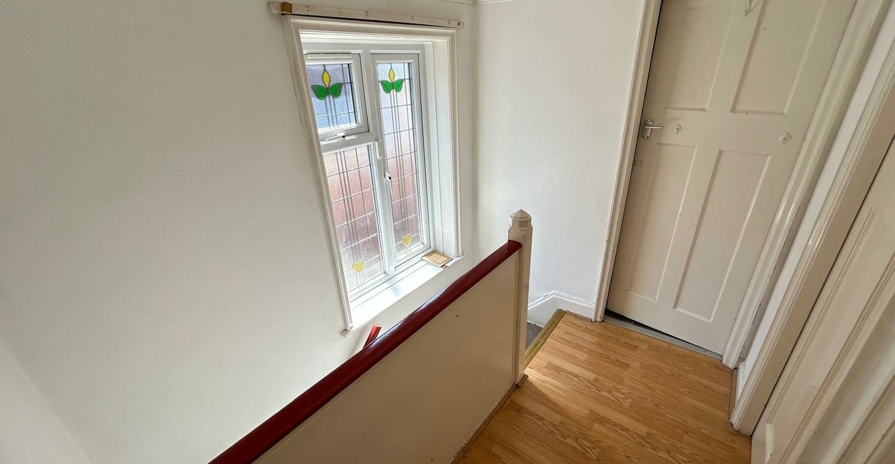 3 bedroom house for sale in Shooters Hill | Robinson Jackson