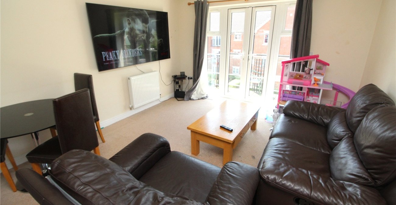 2 bedroom property for sale in Strood | Robinson Michael & Jackson