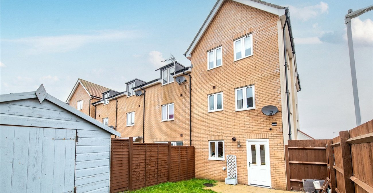 3 bedroom property for sale in Minster on Sea | Robinson Michael & Jackson