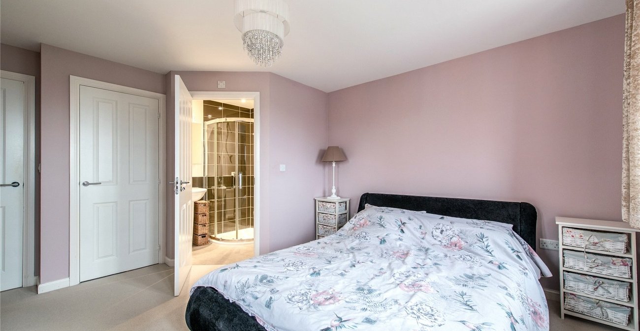 3 bedroom property for sale in Minster on Sea | Robinson Michael & Jackson