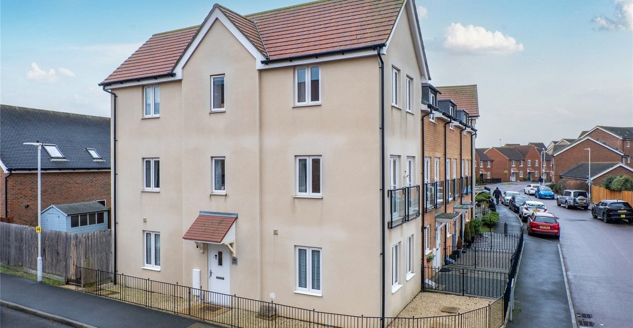 3 bedroom property for sale in Minster on Sea | Robinson Michael & Jackson