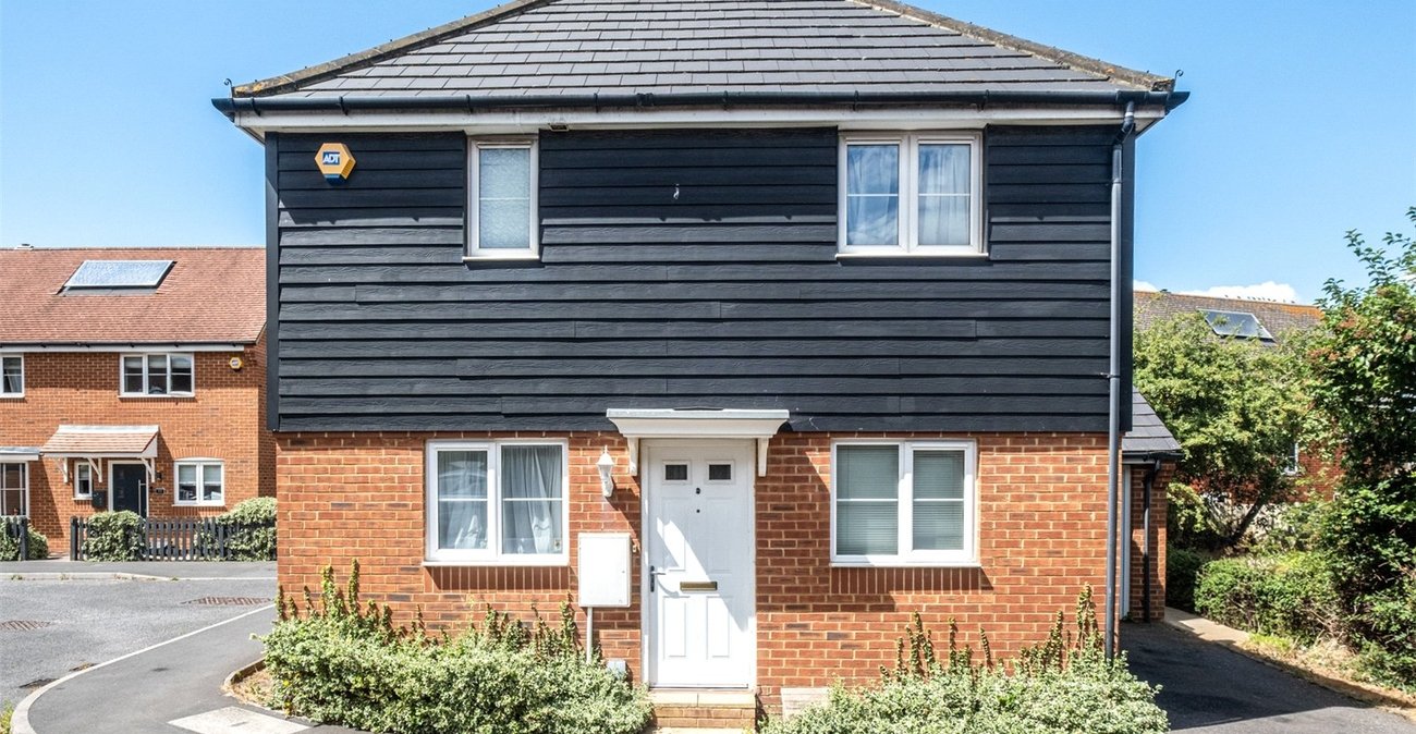 3 bedroom house for sale in Minster on Sea | Robinson Michael & Jackson