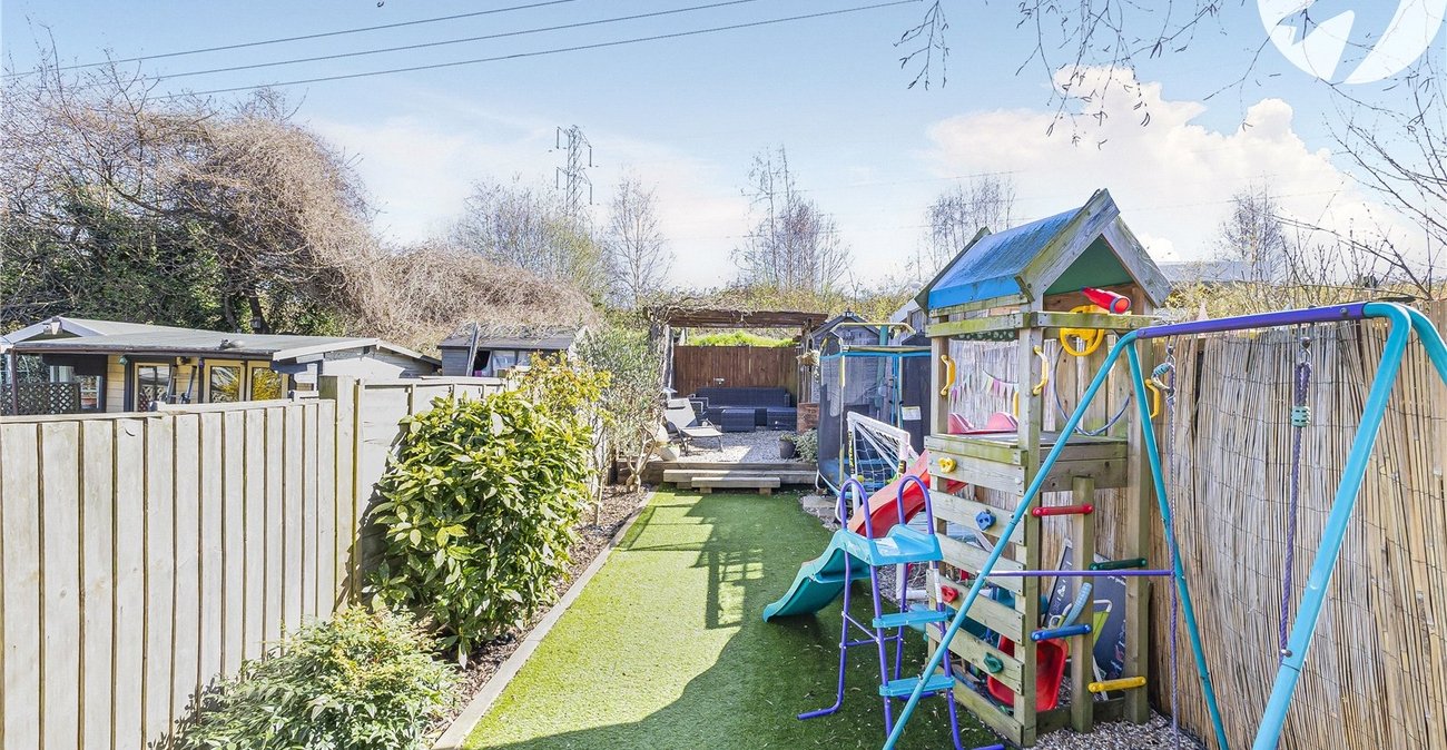 3 bedroom house for sale in Swanley | Robinson Jackson