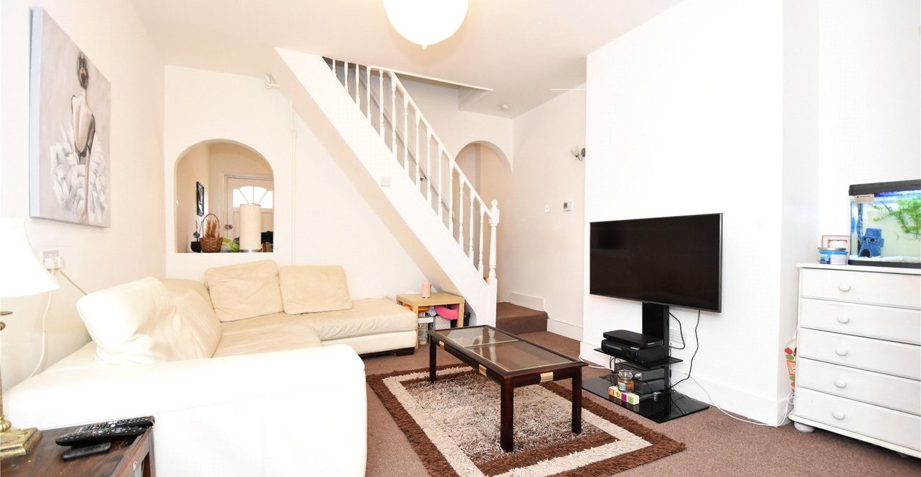 2 bedroom house for sale in Swanley | Robinson Jackson