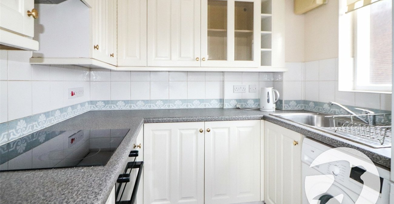 1 bedroom property for sale in Northumberland Heath | Robinson Jackson