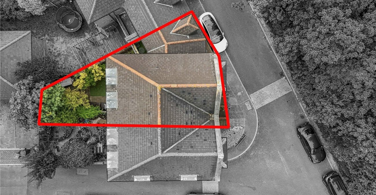 4 bedroom property for sale in Greenhithe | Robinson Jackson