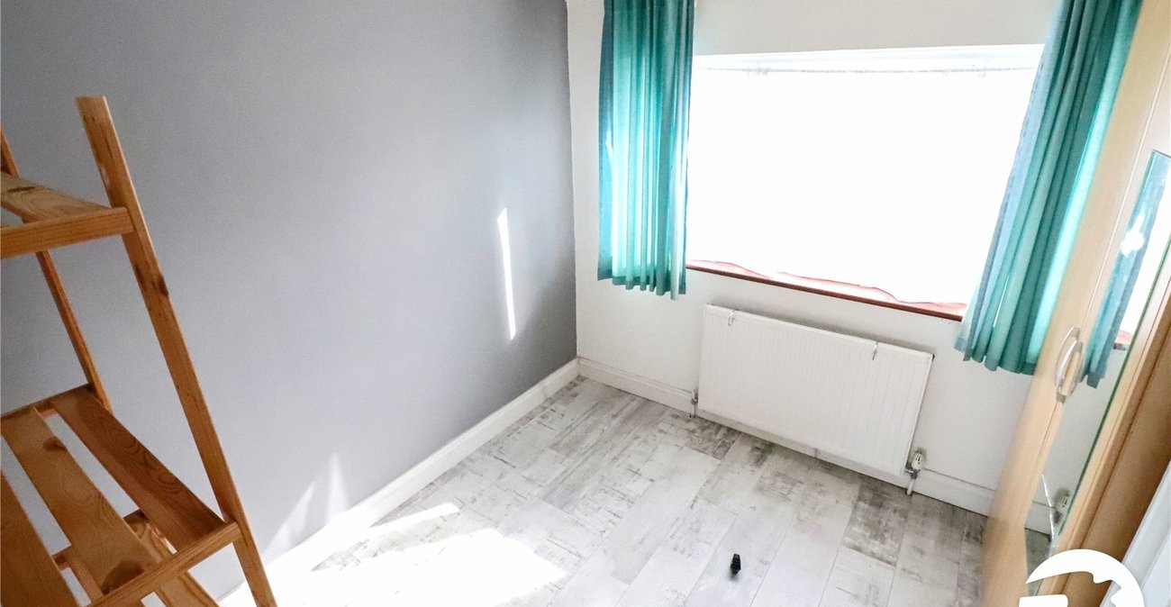 3 bedroom property for sale in Belvedere | Robinson Jackson