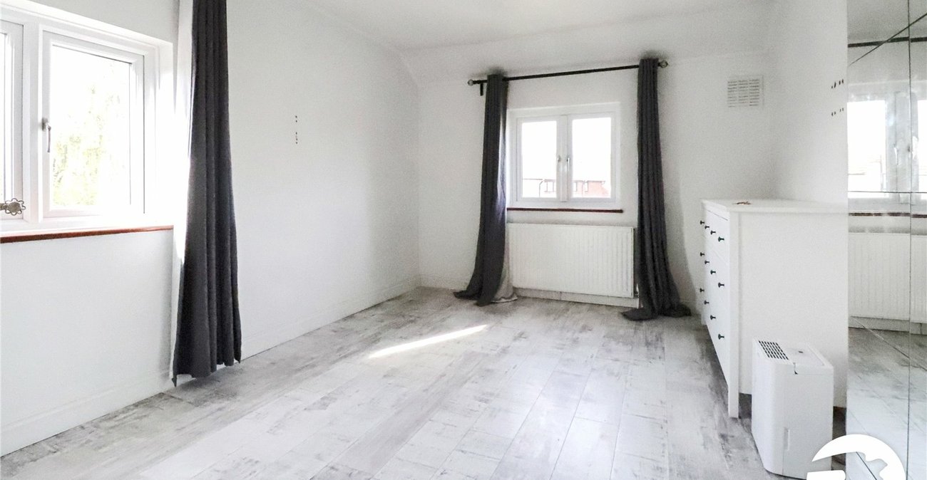 3 bedroom property for sale in Belvedere | Robinson Jackson