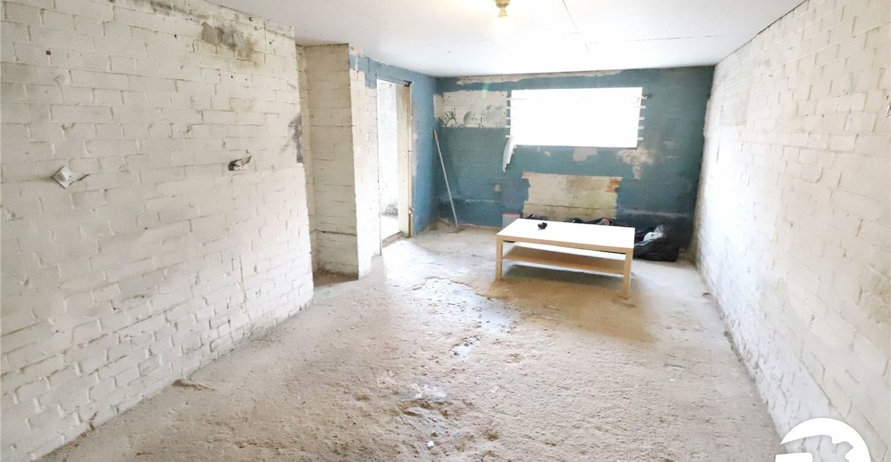 3 bedroom property for sale in Belvedere | Robinson Jackson