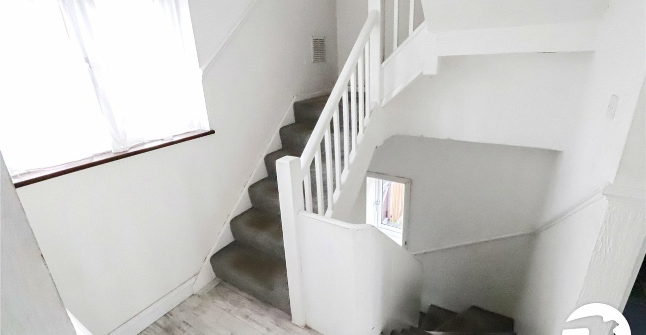 3 bedroom property for sale in Belvedere | Robinson Jackson