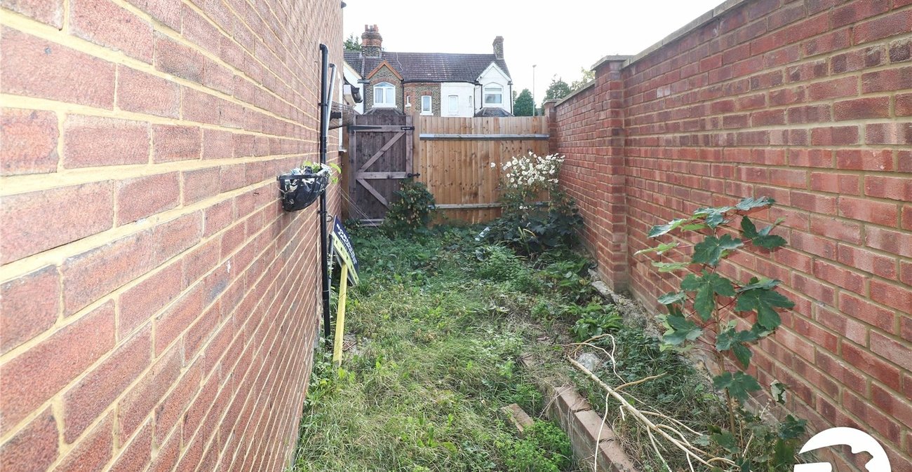 3 bedroom property for sale in Belvedere | Robinson Jackson