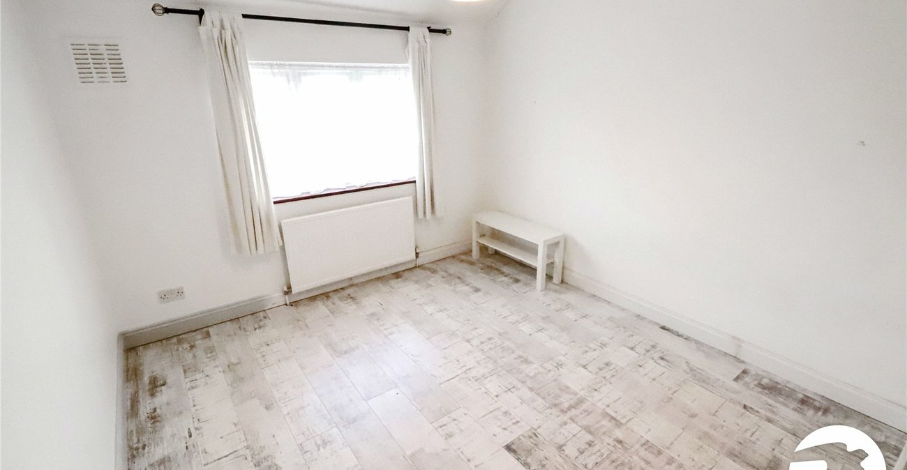 3 bedroom property for sale in Belvedere | Robinson Jackson