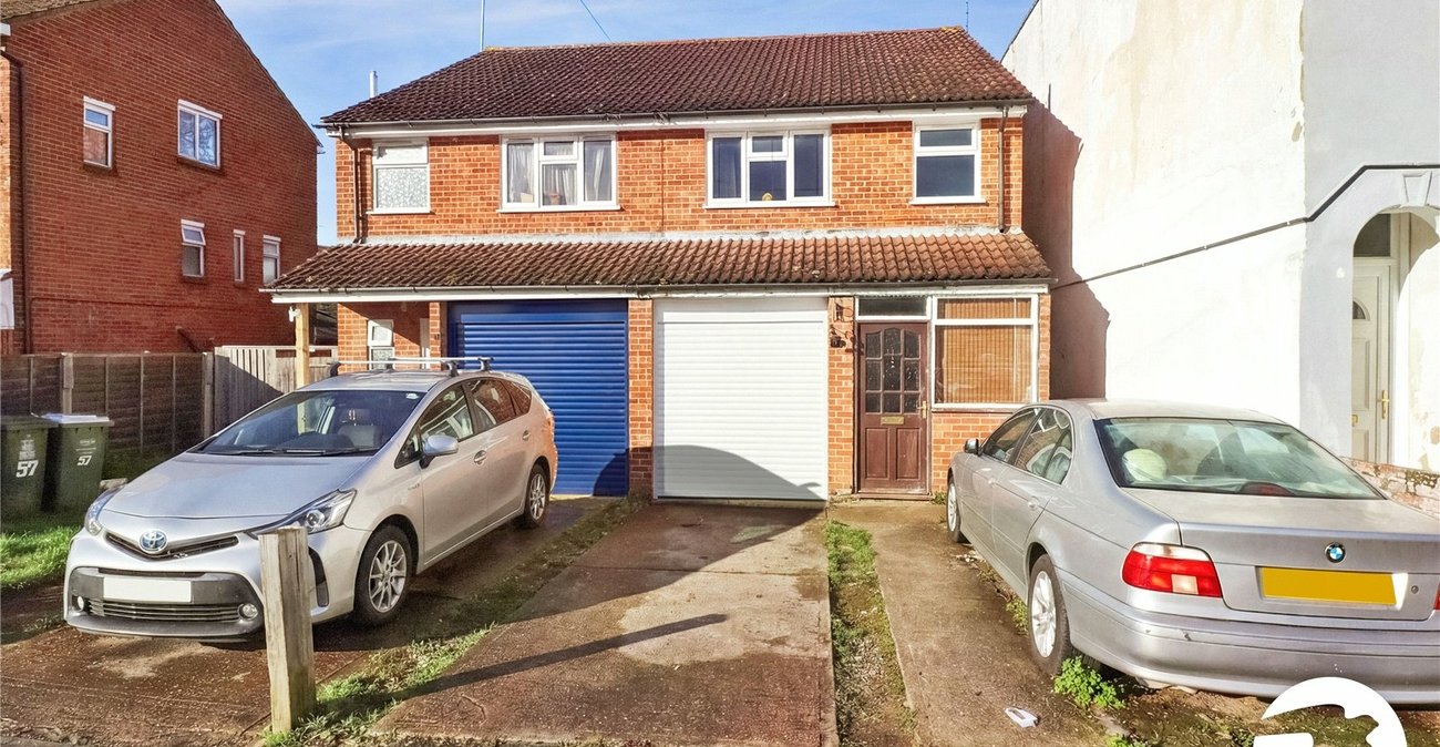 3 bedroom house for sale in Belvedere | Robinson Jackson