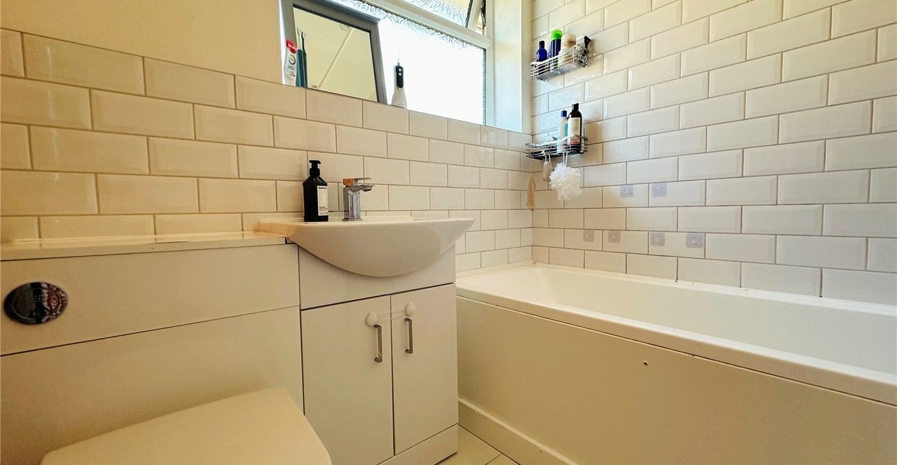 2 bedroom property for sale in Catford | Robinson Jackson