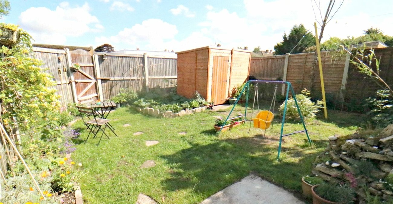 2 bedroom property for sale in Catford | Robinson Jackson