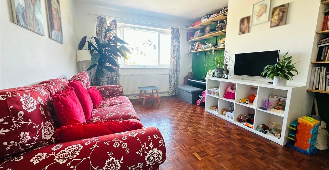 2 bedroom property for sale in Catford | Robinson Jackson