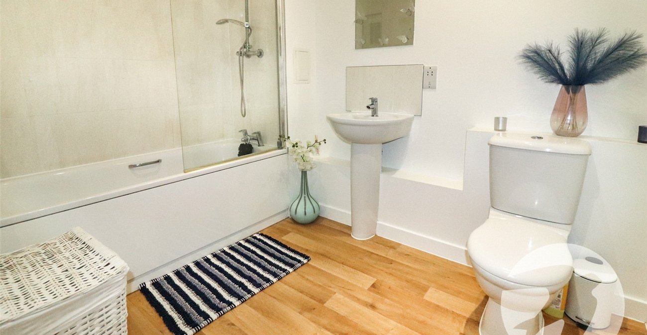2 bedroom property for sale in Erith | Robinson Jackson