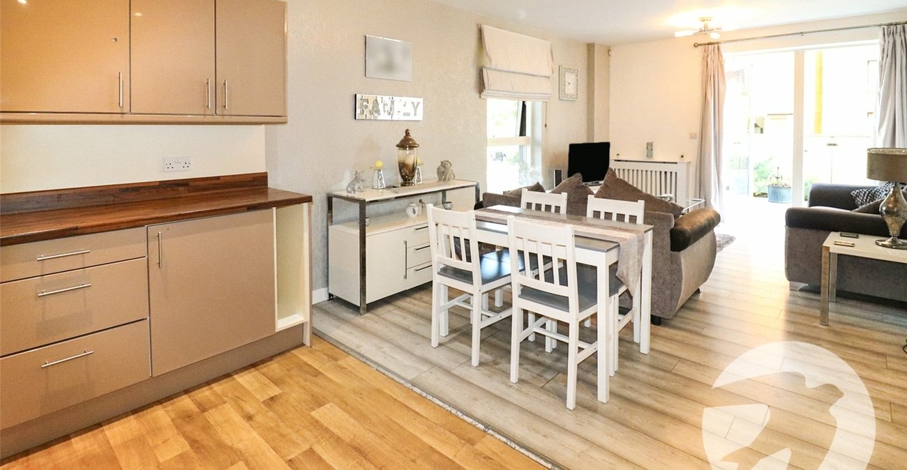 2 bedroom property for sale in Erith | Robinson Jackson