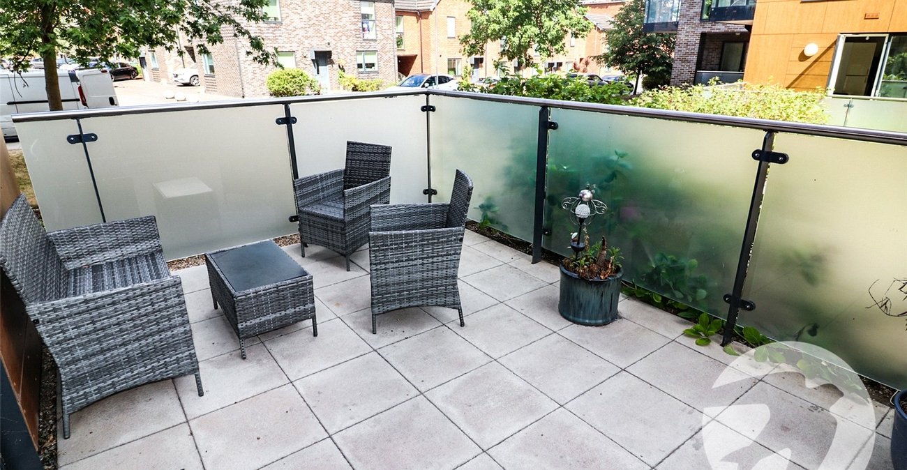 2 bedroom property for sale in Erith | Robinson Jackson