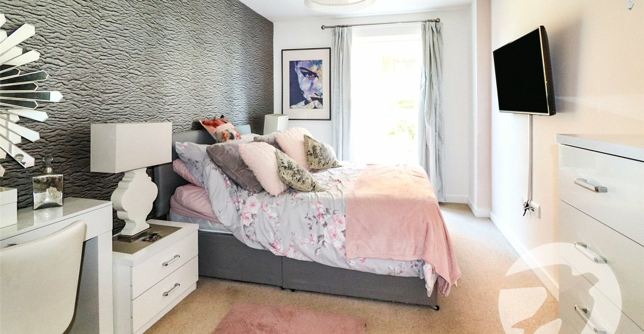 2 bedroom property for sale in Erith | Robinson Jackson