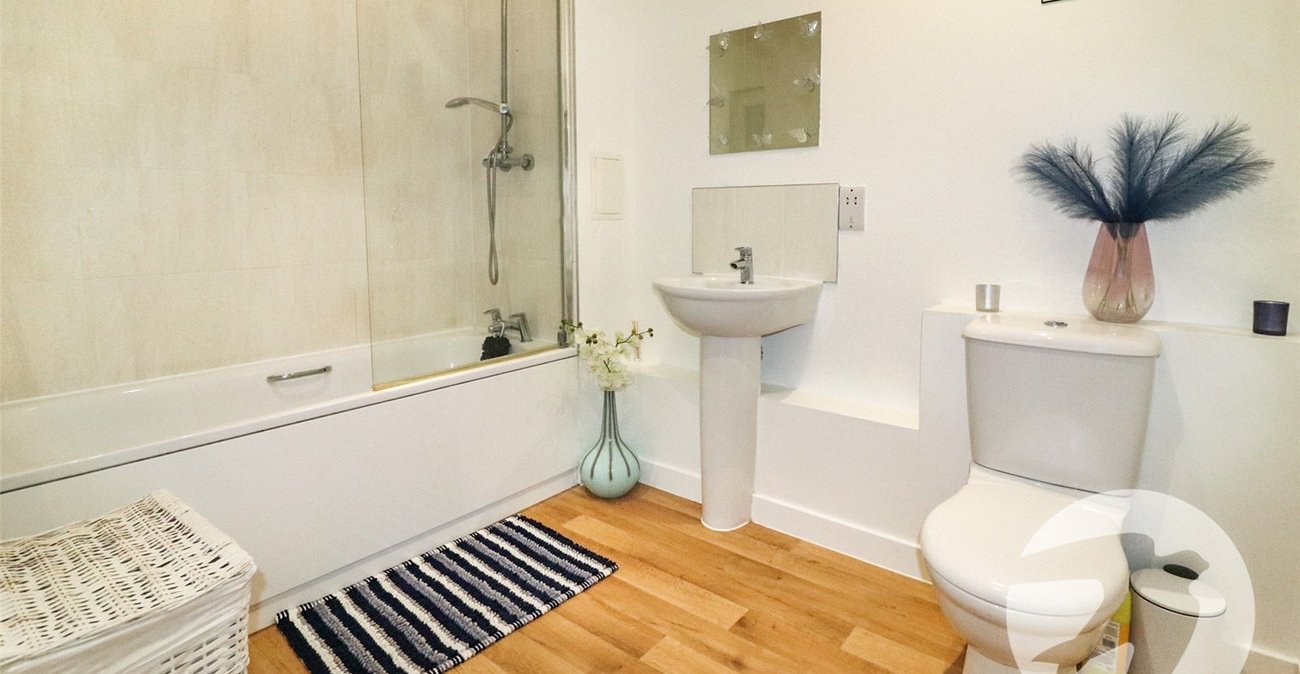 2 bedroom property for sale in Erith | Robinson Jackson