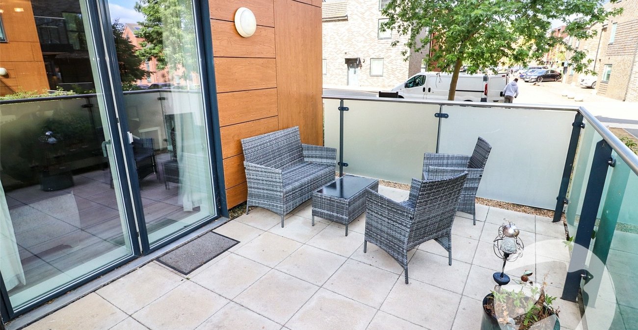 2 bedroom property for sale in Erith | Robinson Jackson