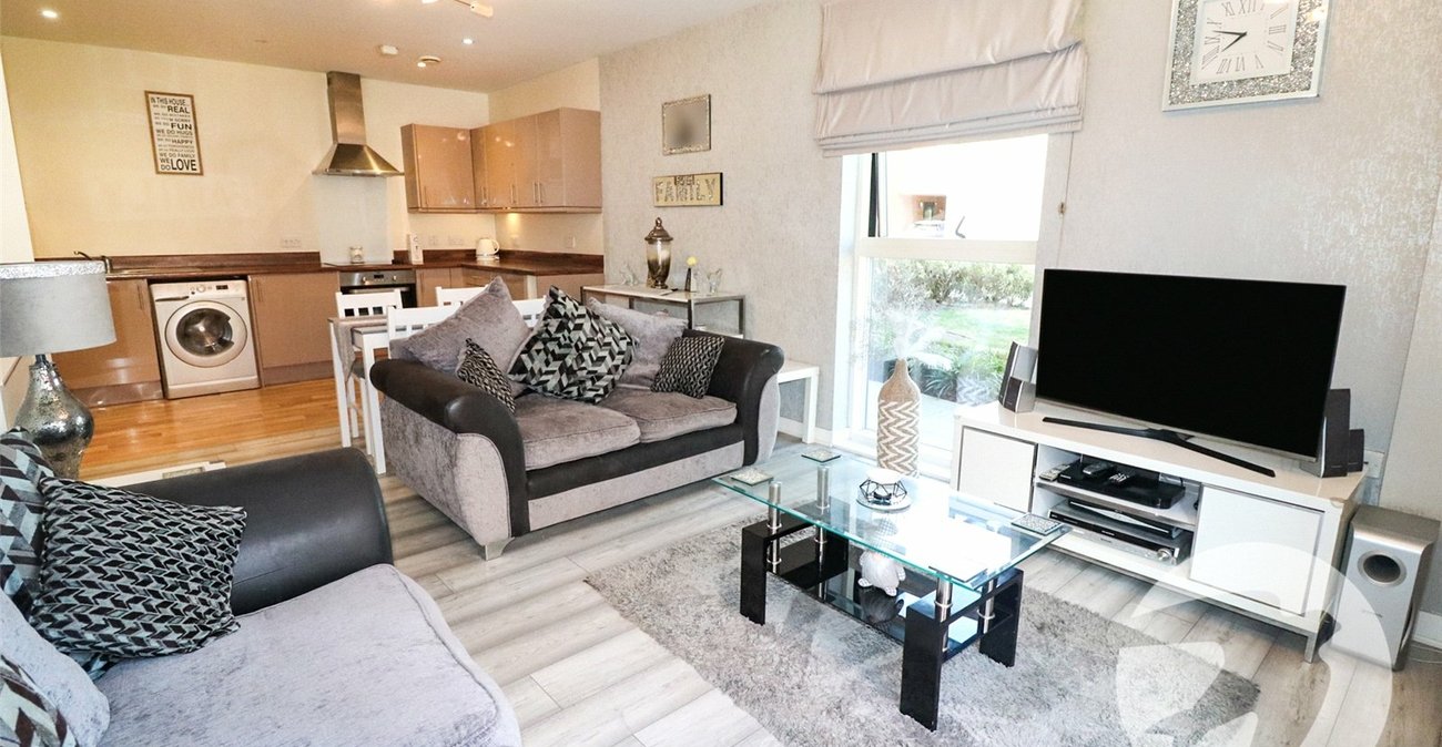 2 bedroom property for sale in Erith | Robinson Jackson