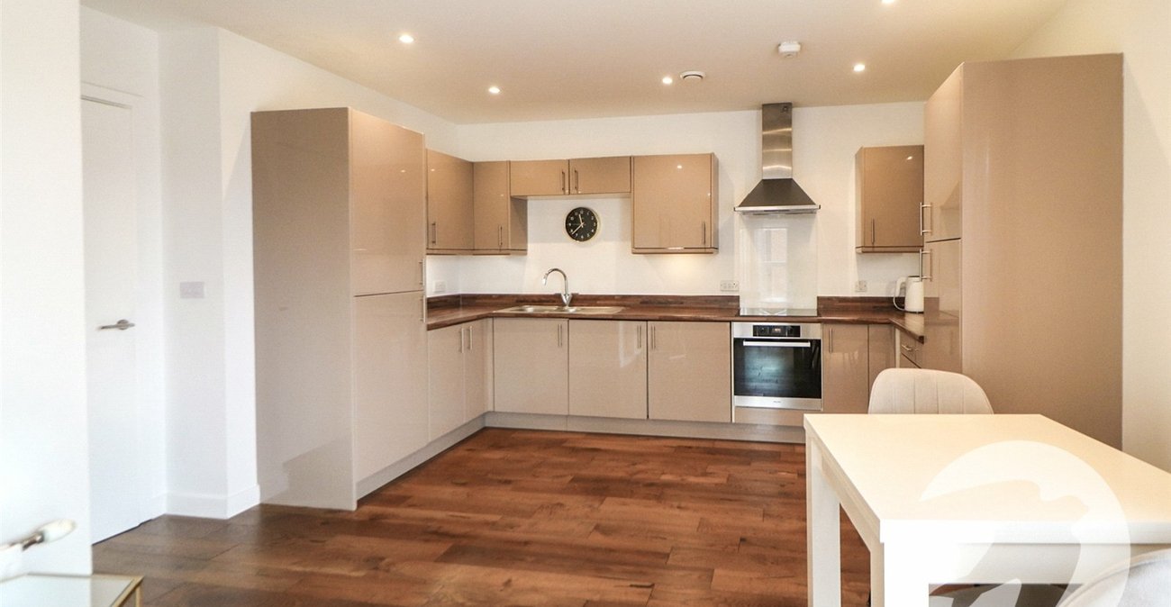 2 bedroom property for sale in Erith | Robinson Jackson