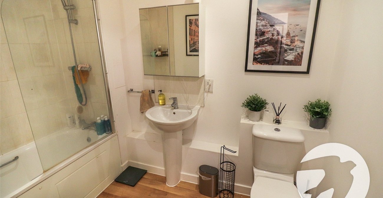 2 bedroom property for sale in Erith | Robinson Jackson