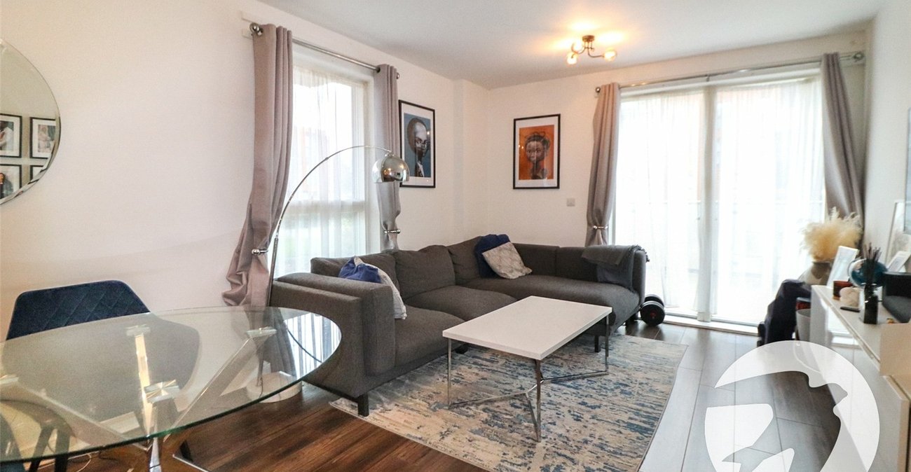 2 bedroom property for sale in Erith | Robinson Jackson