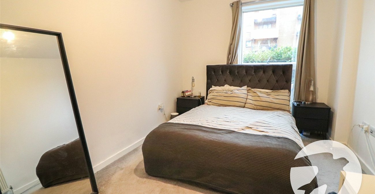 2 bedroom property for sale in Erith | Robinson Jackson