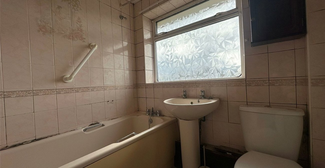 3 bedroom house for sale in Gravesend | Robinson Michael & Jackson