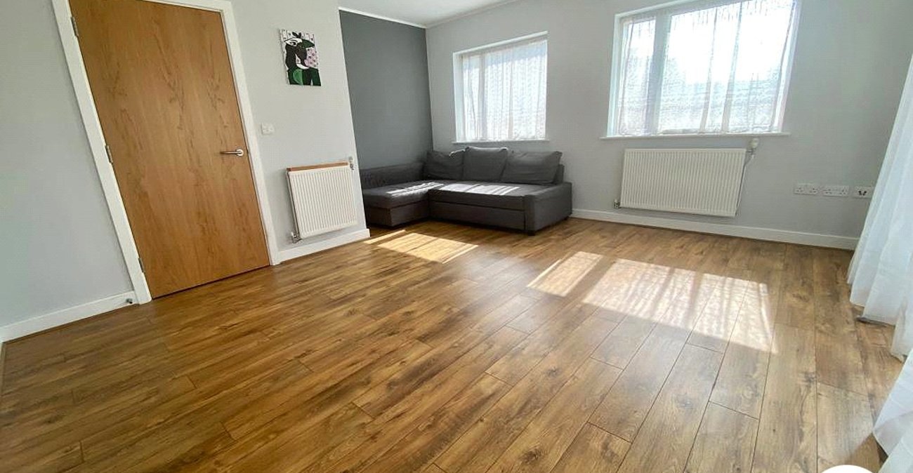 2 bedroom property for sale in Lee Green | Robinson Jackson