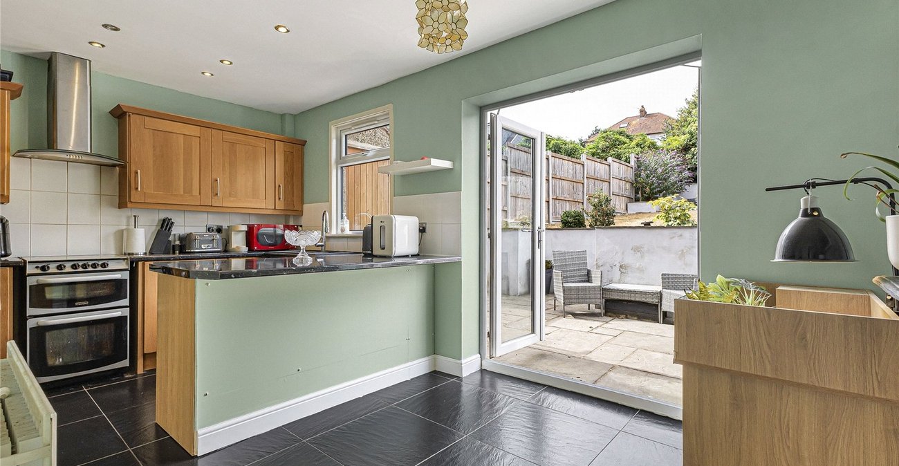 2 bedroom house for sale in Rochester | Robinson Michael & Jackson