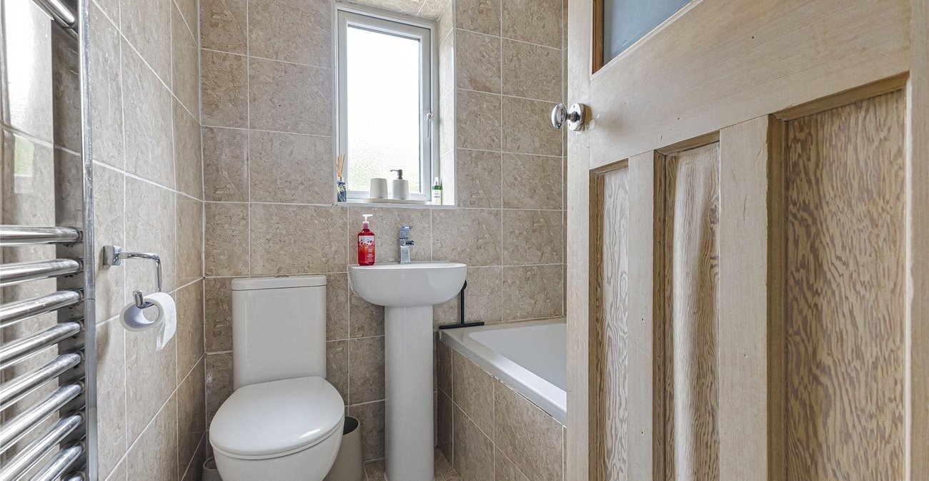 2 bedroom house for sale in Rochester | Robinson Michael & Jackson