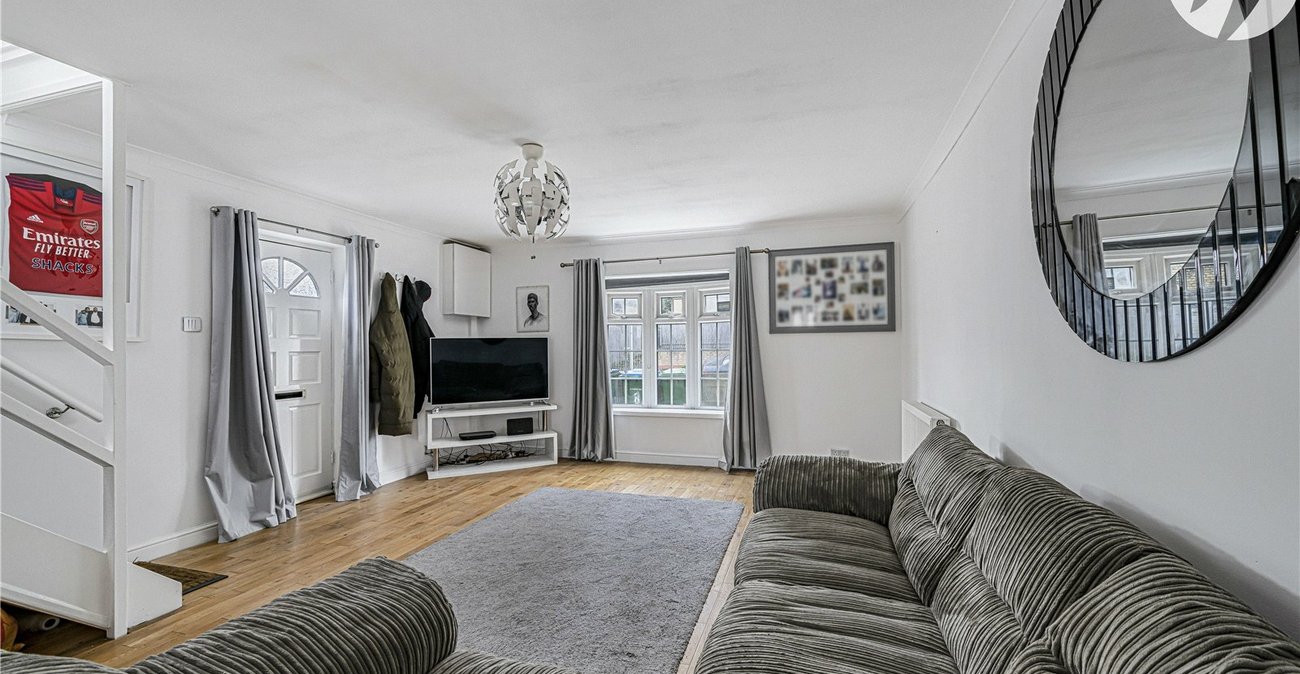 3 bedroom house for sale in Woolwich | Robinson Jackson