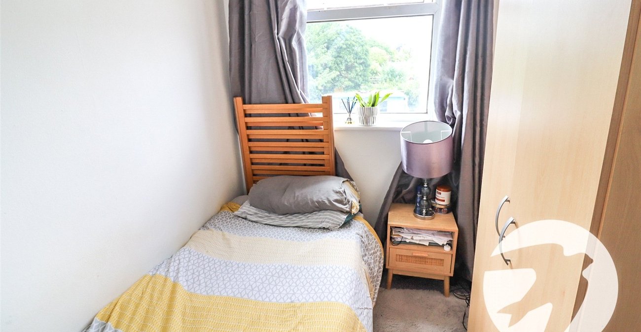 2 bedroom property for sale in Erith | Robinson Jackson