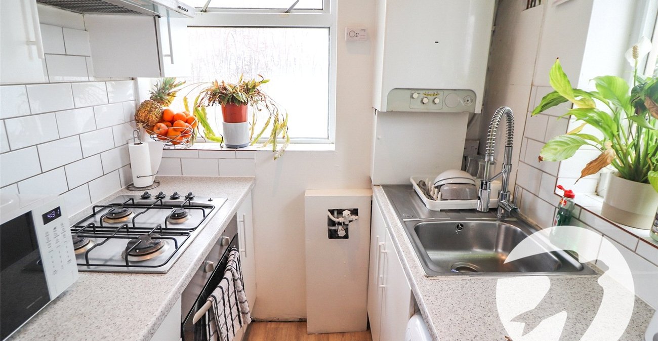 2 bedroom property for sale in Erith | Robinson Jackson