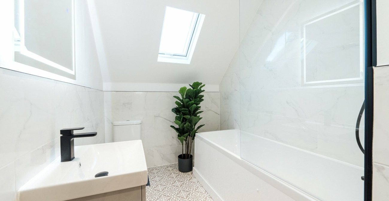 2 bedroom property for sale in Catford | Robinson Jackson