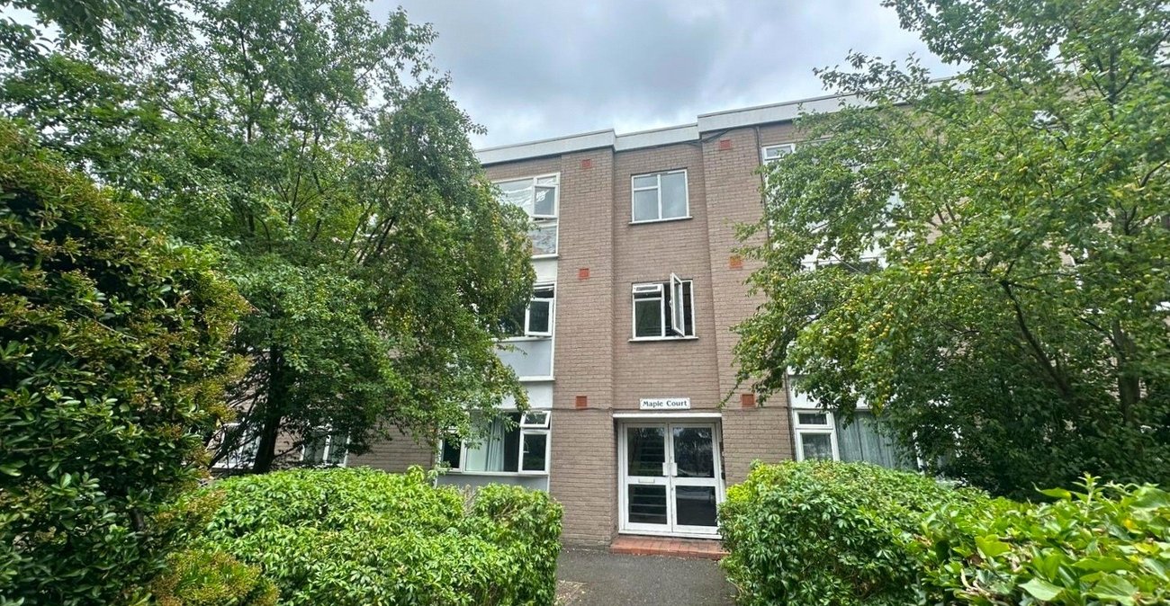 2 bedroom property for sale in London | Robinson Jackson