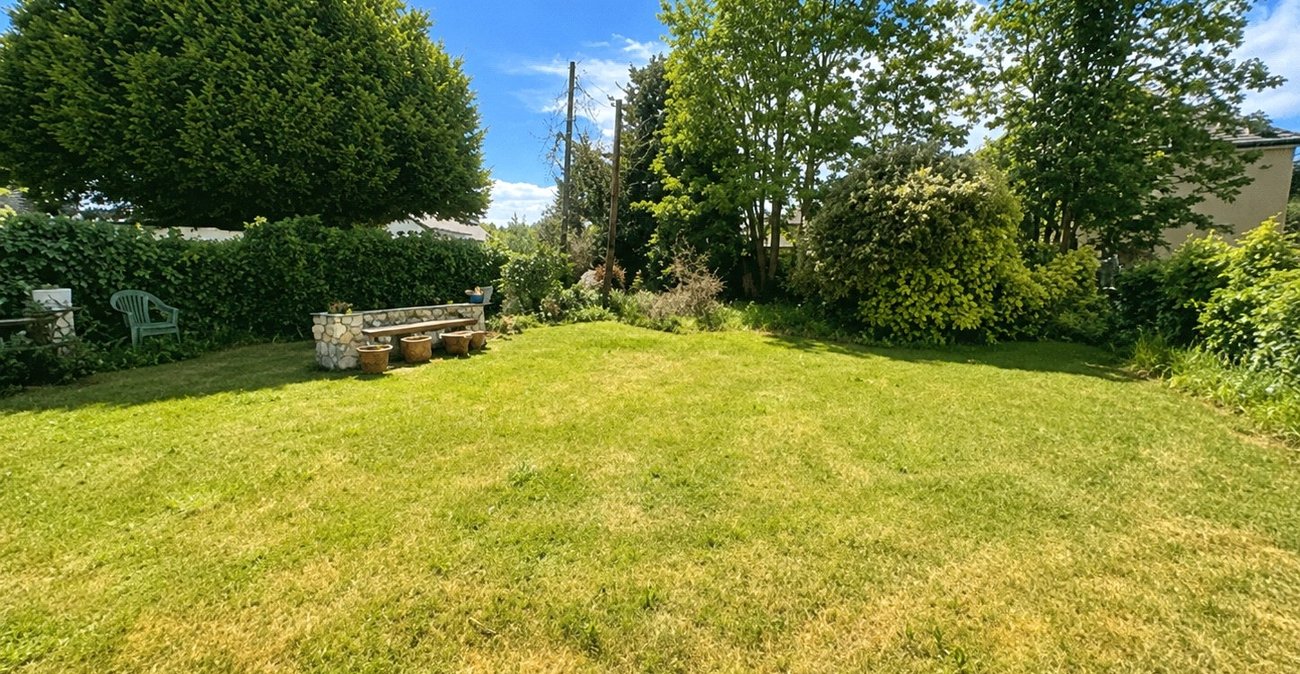 2 bedroom property for sale in London | Robinson Jackson