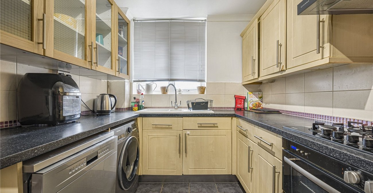 3 bedroom house for sale in Dartford | Robinson Jackson