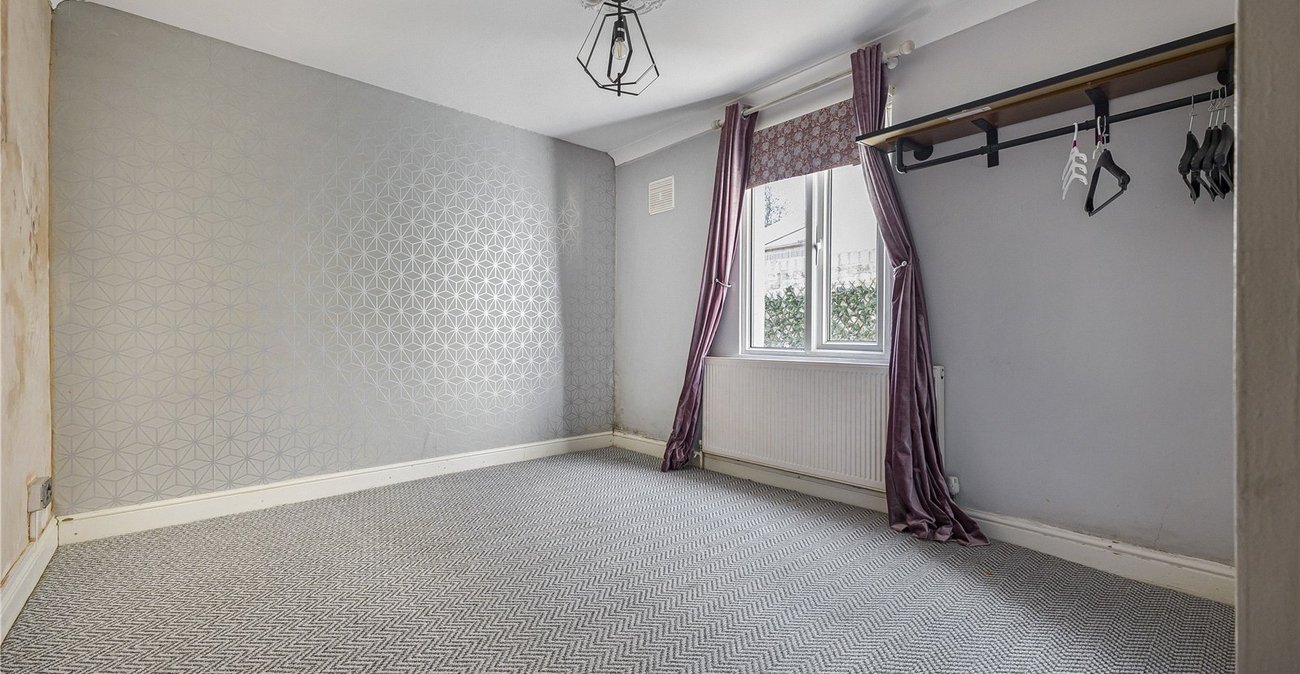 2 bedroom property for sale in Gillingham | Robinson Michael & Jackson