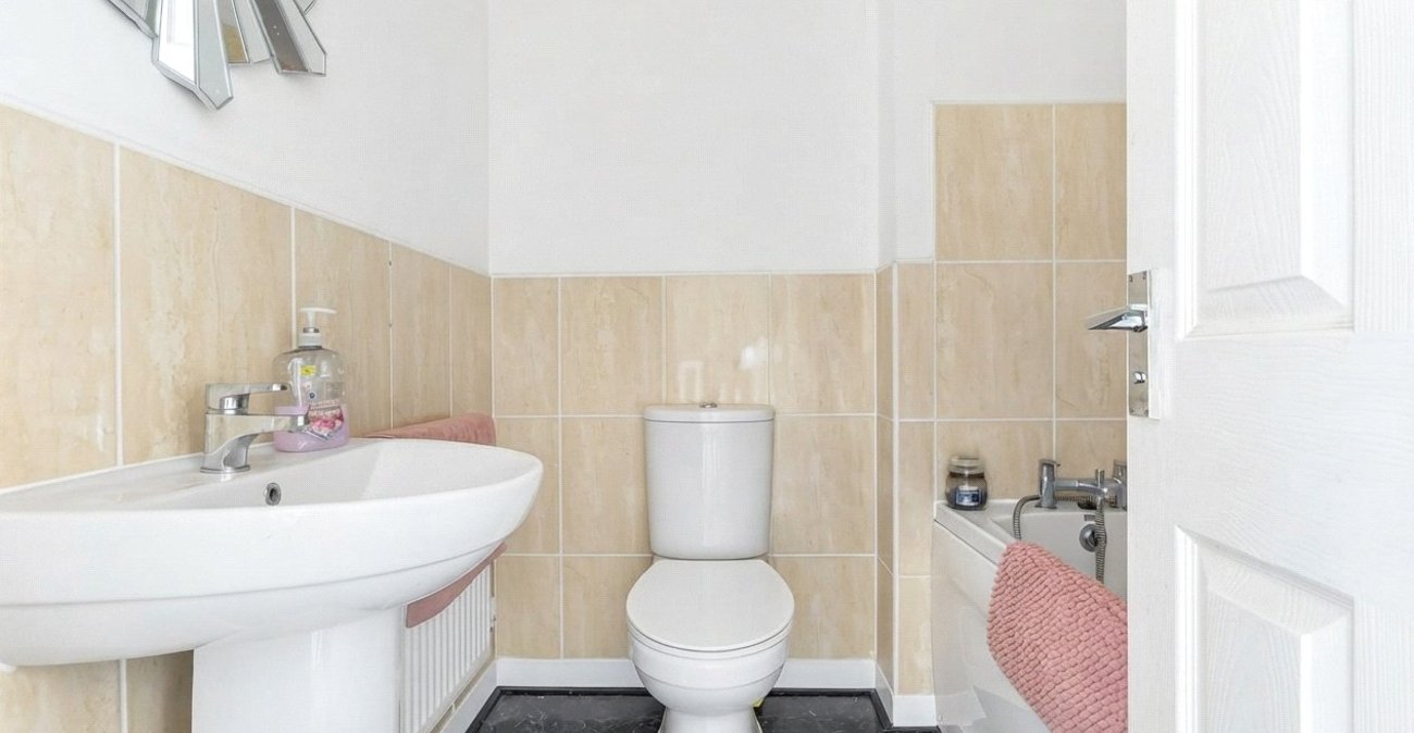 2 bedroom house for sale in Snodland | Robinson Michael & Jackson